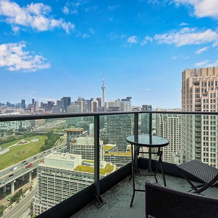 2 Bedroom Waterfront Condo Downtown W/ Free Parking Toronto Exterior foto